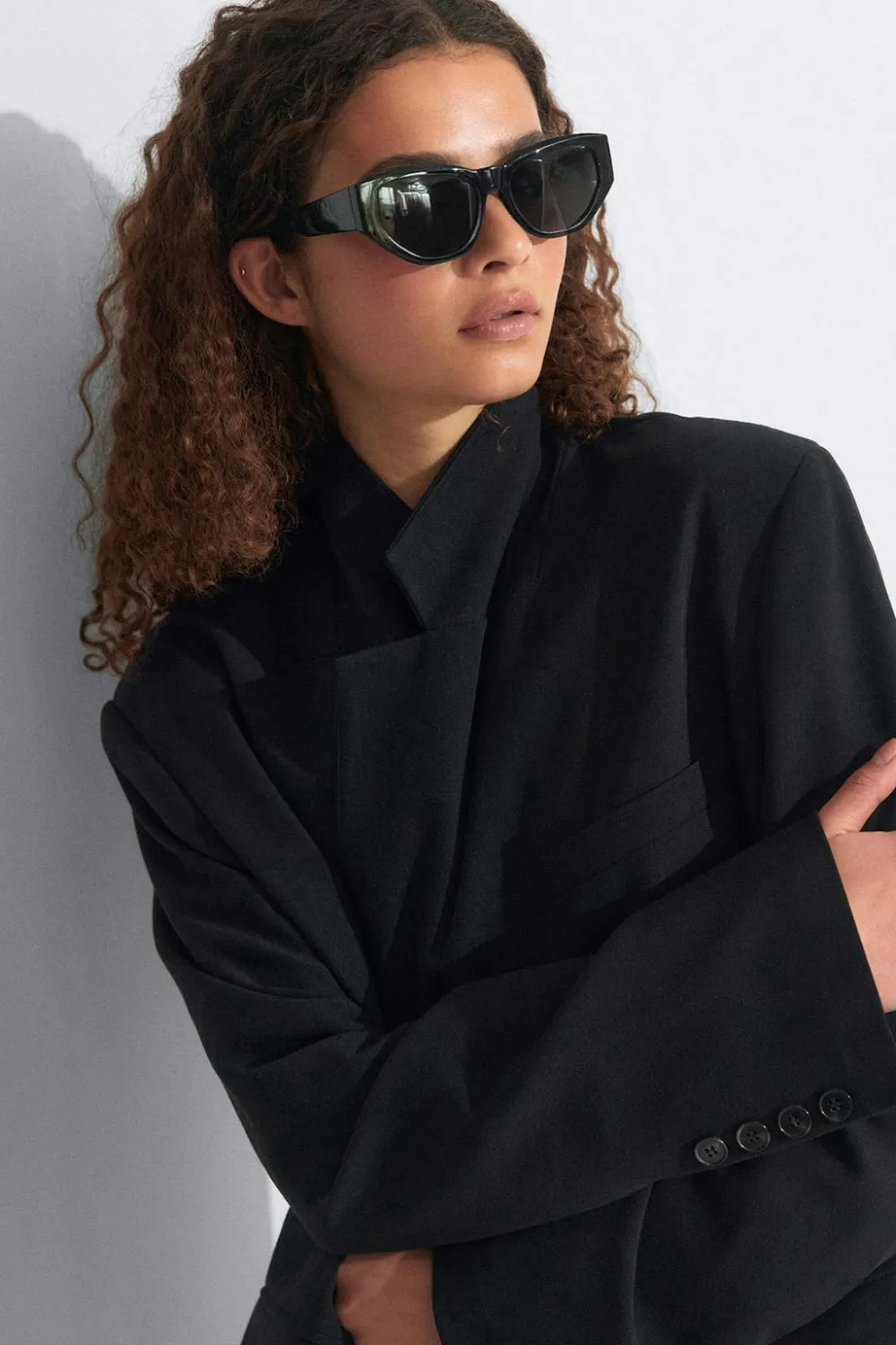 New Gina Tricot Angular cateye sunglasses Zwart