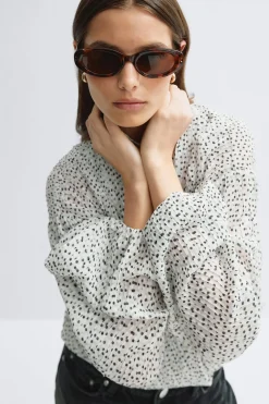 Discount Gina Tricot Angular sunglasses Bruin