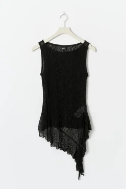 Discount Gina Tricot Asymmetric lace top Zwart