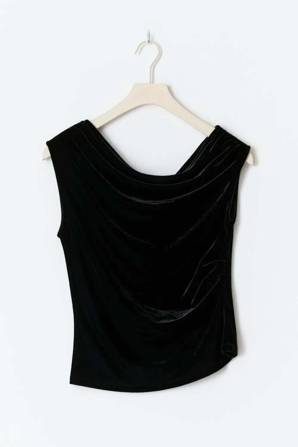 New Gina Tricot Asymmetric velvet top Zwart