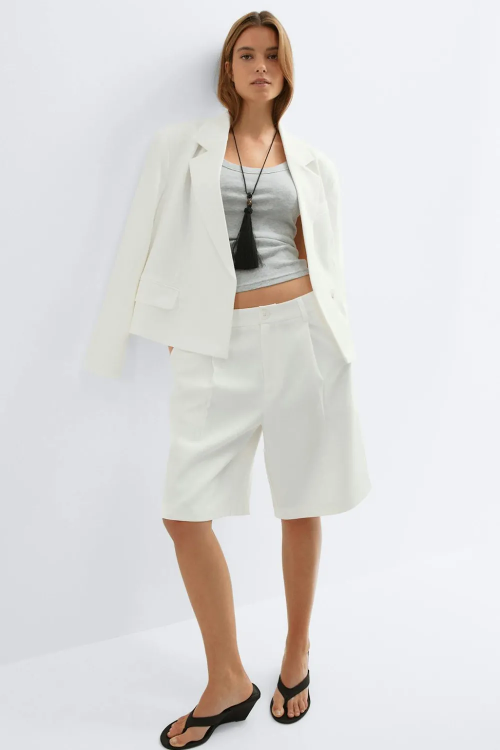 Sale Gina Tricot Bermuda shorts Wit