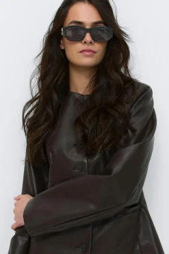 New Gina Tricot Bold sunglasses Zwart