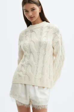 Discount Gina Tricot Chunky knitted cable sweater Wit