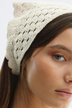 Outlet Gina Tricot Crochet head scarf Wit