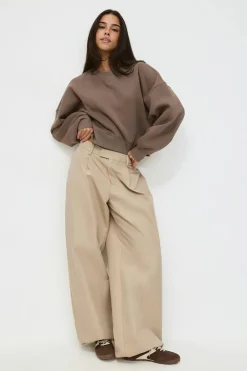 Discount Gina Tricot Crop crewneck sweater Beige