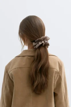 Hot Gina Tricot Dotted scrunchie Zwart