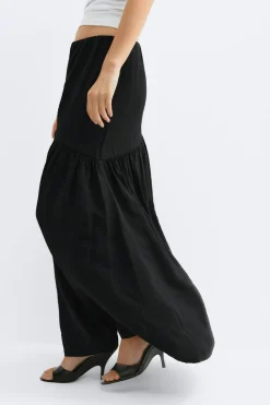 Clearance Gina Tricot Dropped waist skirt Zwart