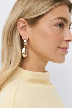 New Gina Tricot Earrings Beige