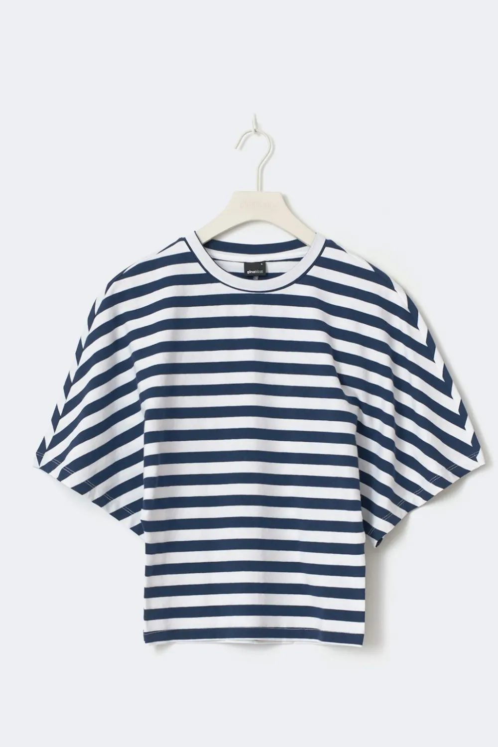 Discount Gina Tricot Fitted top Blauw
