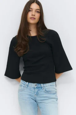 New Gina Tricot Fitted top Zwart