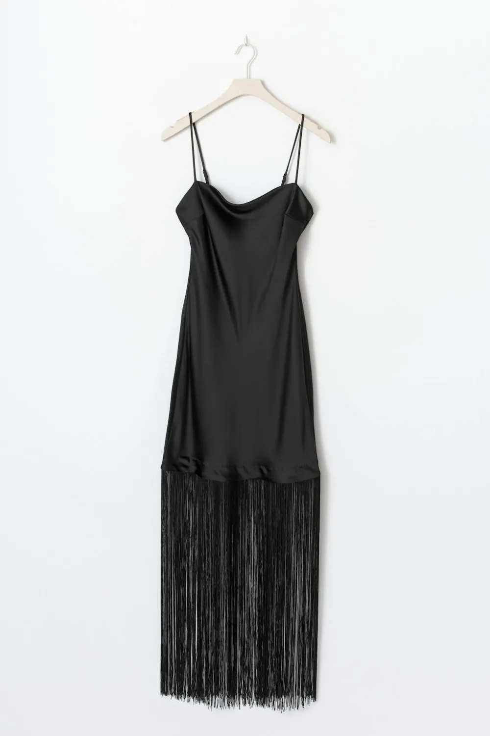 Gina Tricot Fringe satin maxi dress Zwart