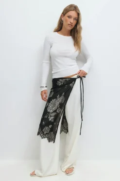 Hot Gina Tricot Lace apron skirt Zwart