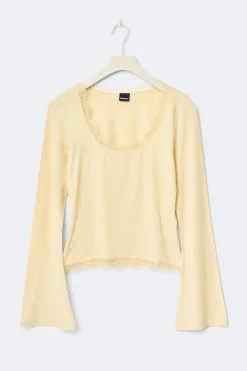 Hot Gina Tricot Lace detail scoop neck top Geel