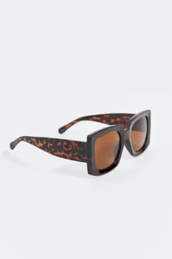 Sale Gina Tricot large square sunglasses Bruin