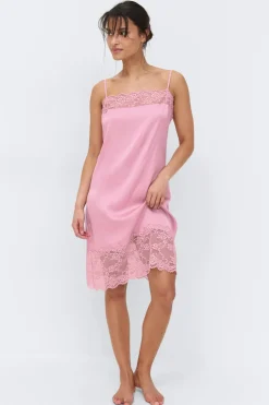 Online Gina Tricot Loungewear satin lace dress Roze
