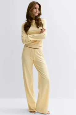 Best Gina Tricot Low waist loungewear trousers Geel