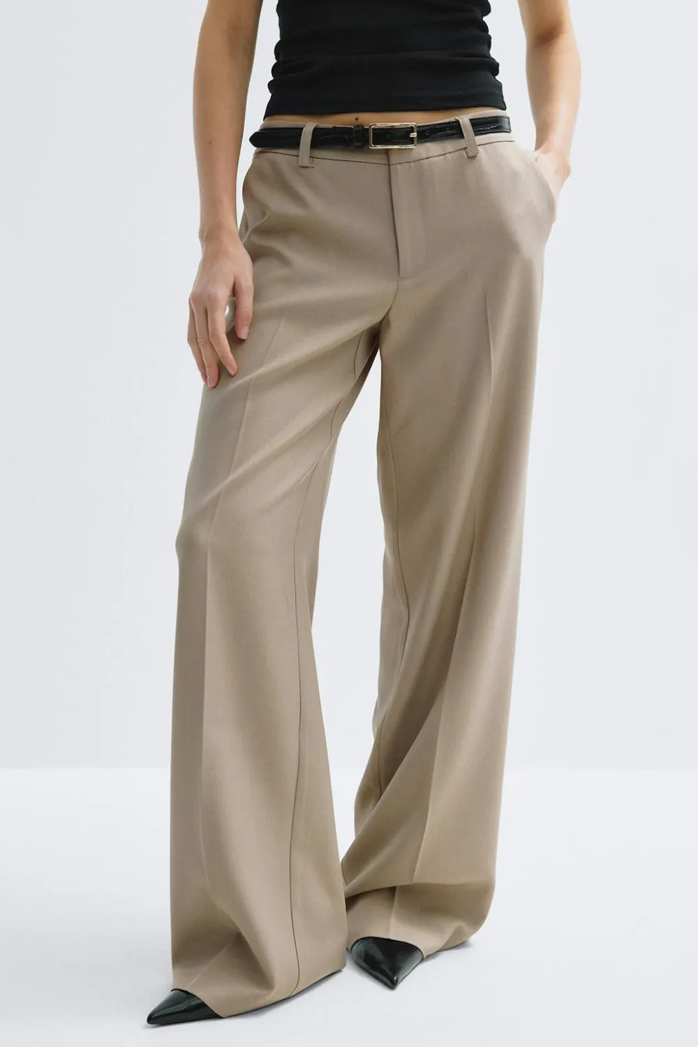 Best Gina Tricot Low waist trousers Beige