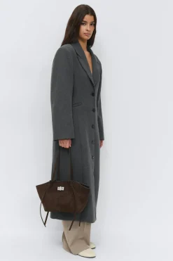 Gina Tricot Midi long strap bag Bruin