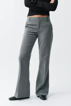 Clearance Gina Tricot Relaxed bootcut trousers Grijsv