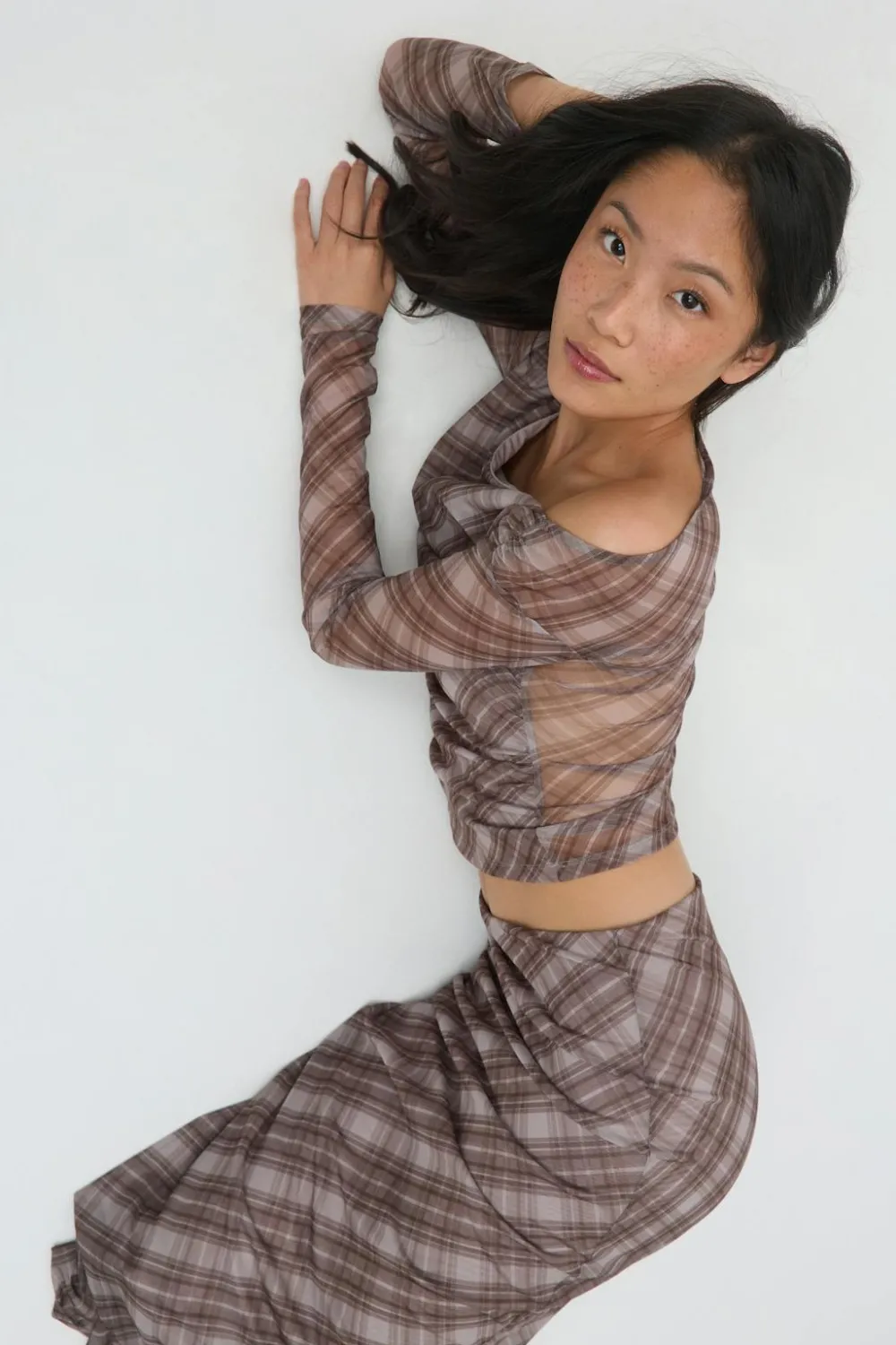 Outlet Gina Tricot Ruched mesh top Bruin