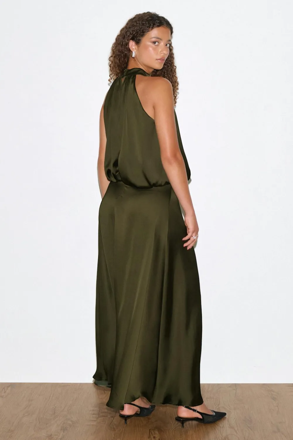 Gina Tricot Satin halterneck maxi dress Groen