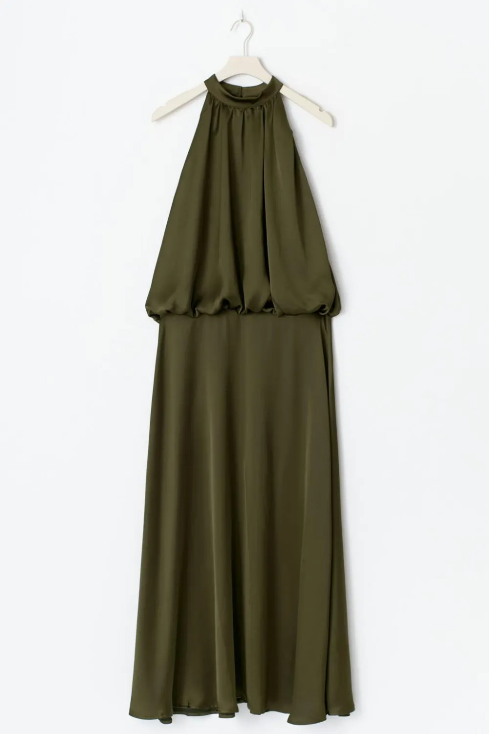 Gina Tricot Satin halterneck maxi dress Groen