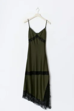 Discount Gina Tricot Satin lace midi dress Groen