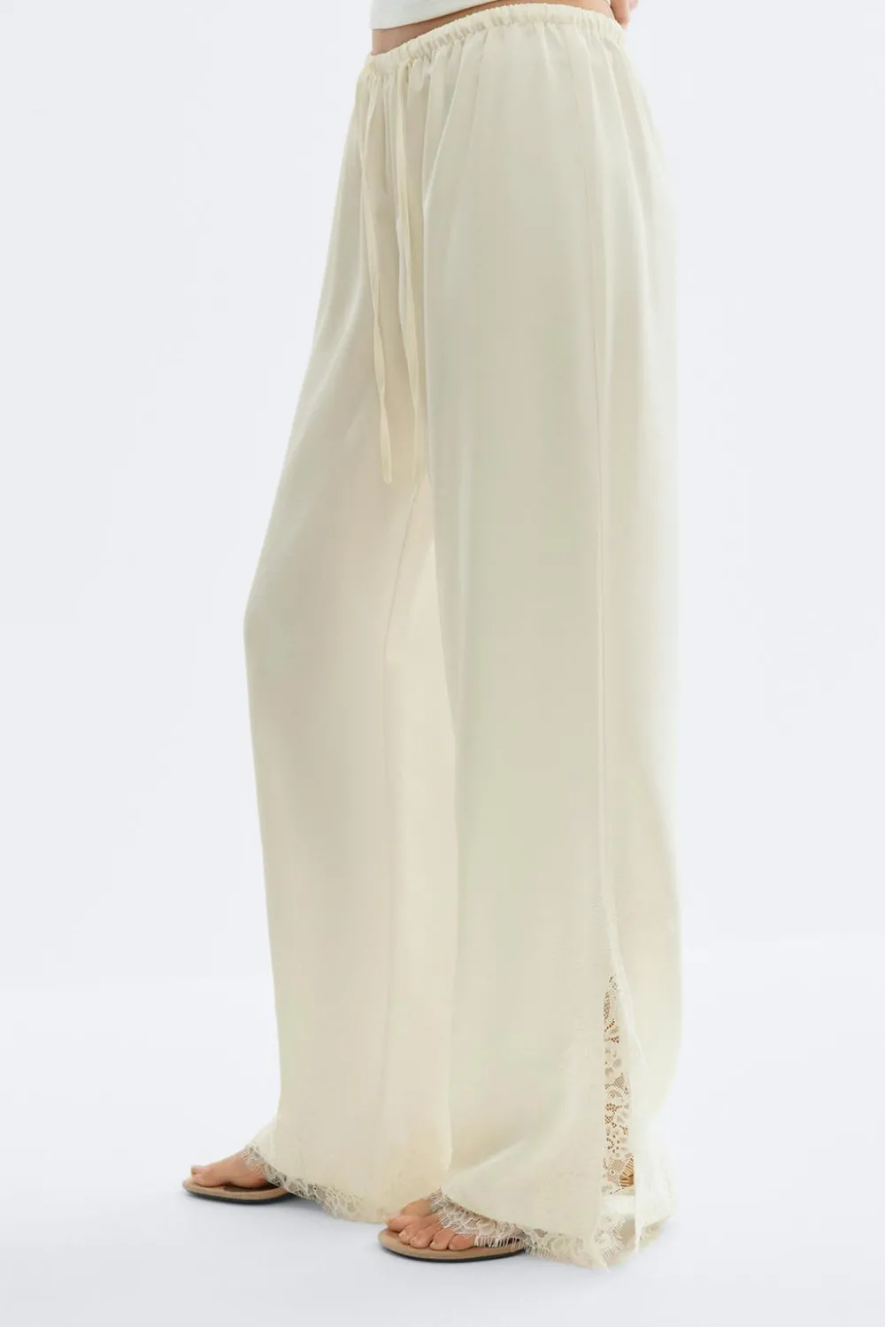 Sale Gina Tricot Satin lace trousers Wit