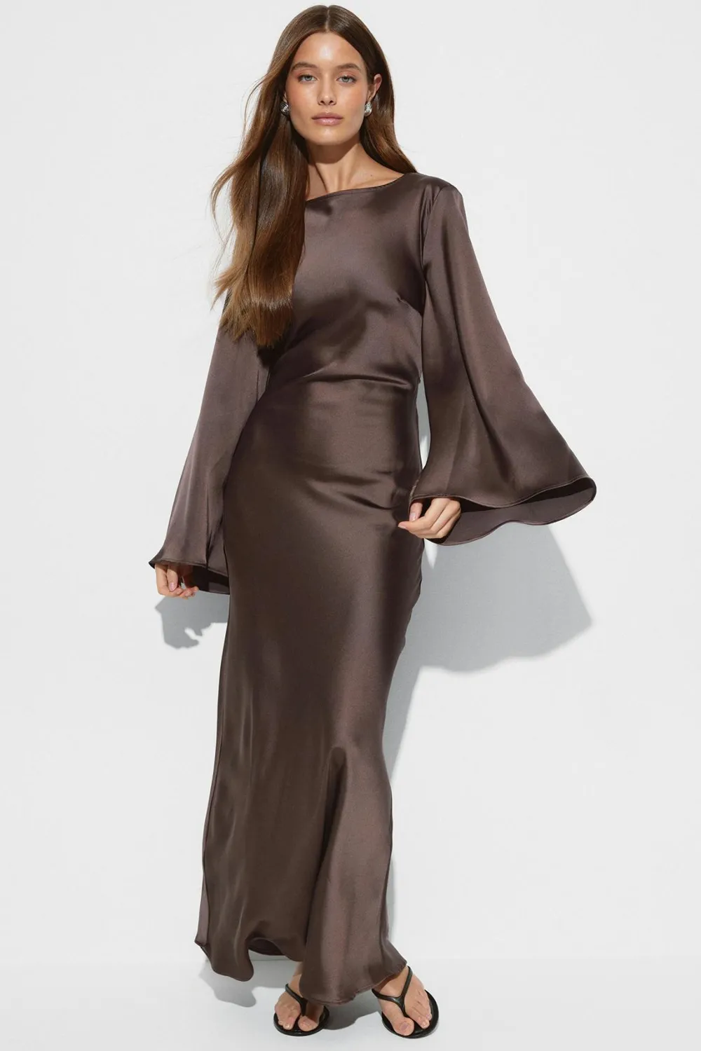 Clearance Gina Tricot Satin wide sleeve maxi dress Bruin