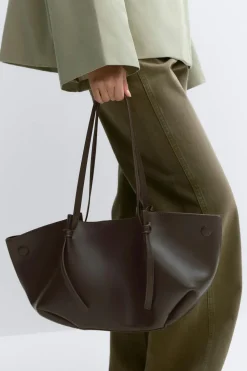 Online Gina Tricot Strap handle tote bag Bruin