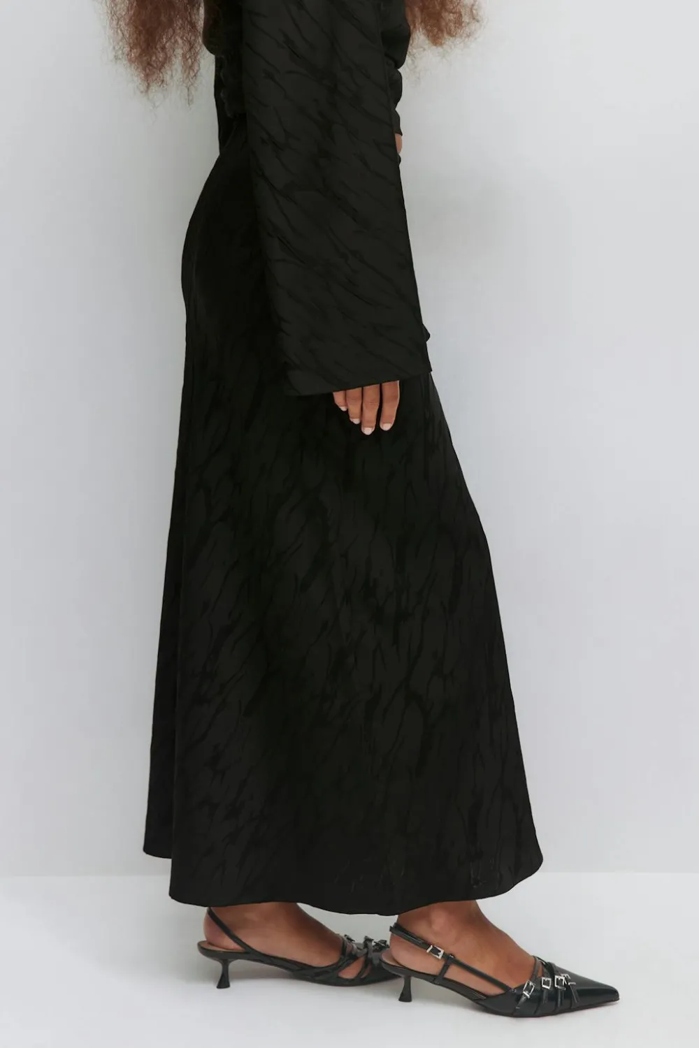 Sale Gina Tricot Structured skirt Zwart