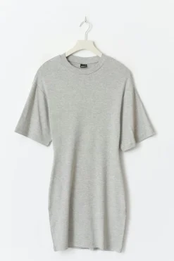 Clearance Gina Tricot Tee dress Grijsv