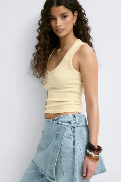 Hot Gina Tricot Tight v-neck rib tank Geel