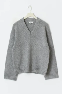 Clearance Gina Tricot V-neck knitted wool sweater Grijsv