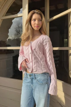Clearance Gina Tricot Y cable knitted cardigan Roze